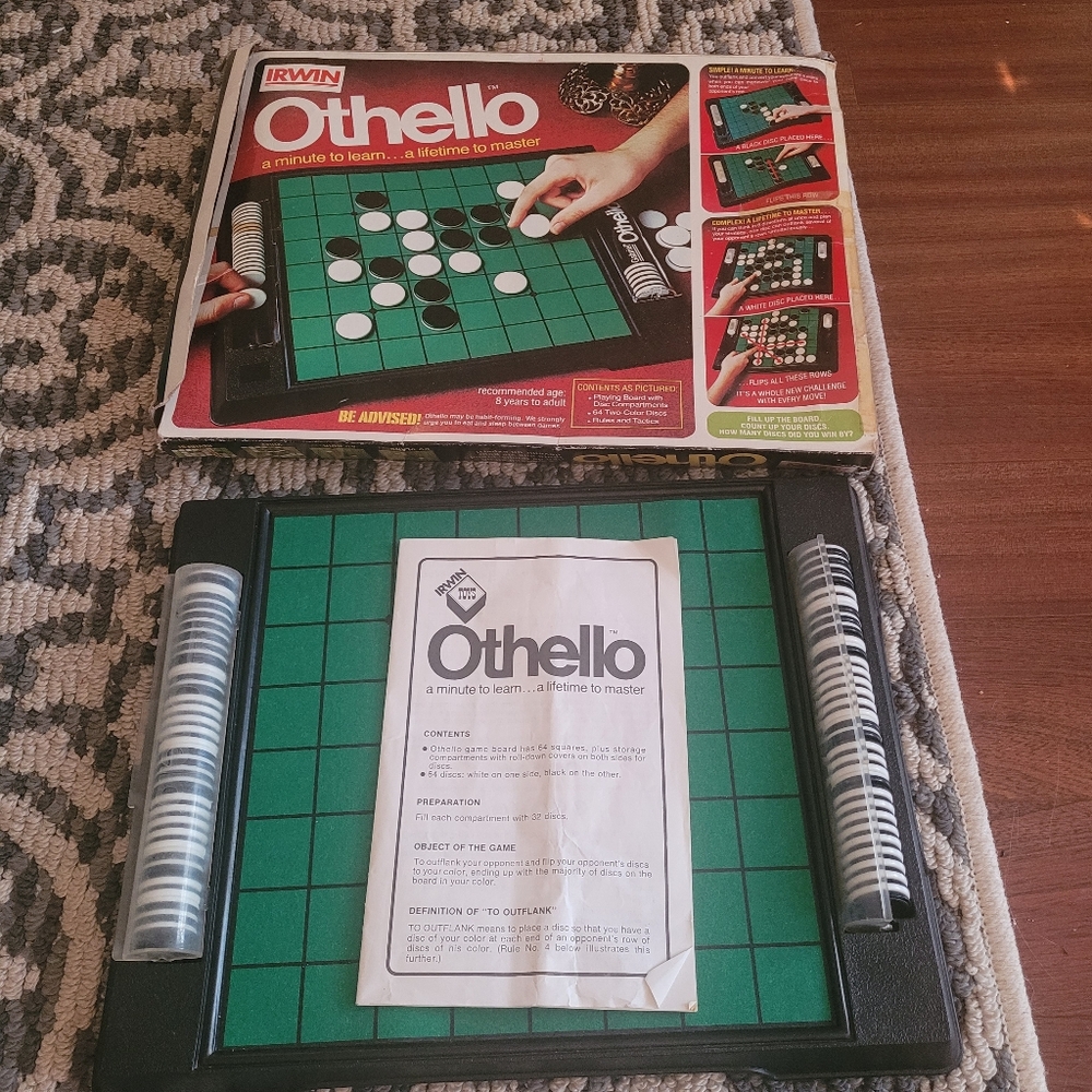 Vintage Irwin Othello Strategy Board Game